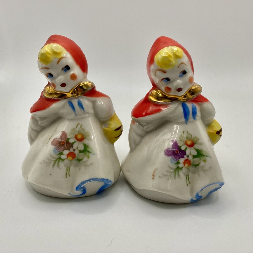Vintage Hull Little Red Riding Hood Salt & Pepper Set